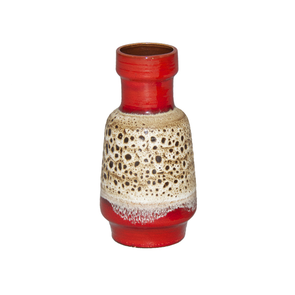 vaso vermelho, branco e marrom