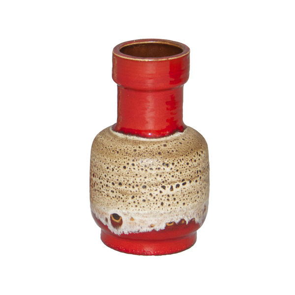 vaso vermelho, branco e marrom