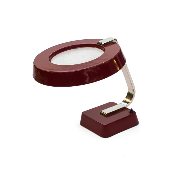 dourado e vermelho