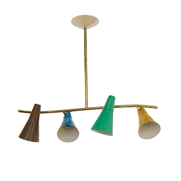 lustre com cones coloridos