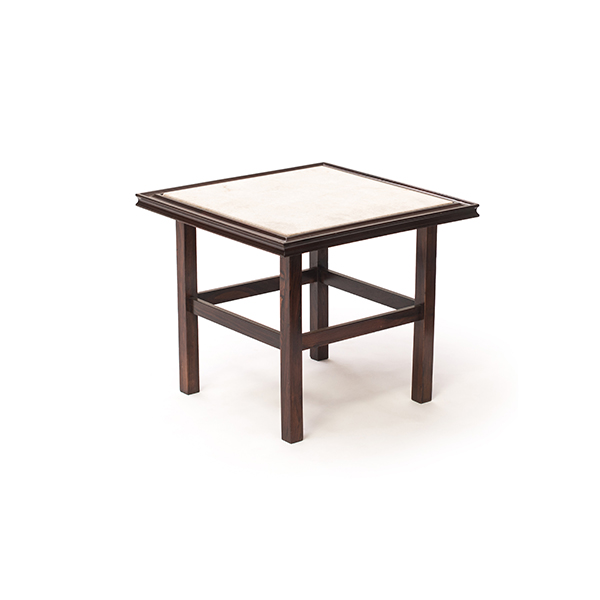 mesa auxiliar com tampo de mármore